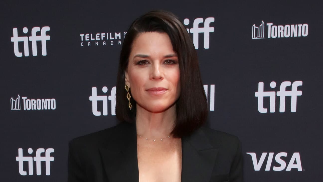 Neve Campbell
